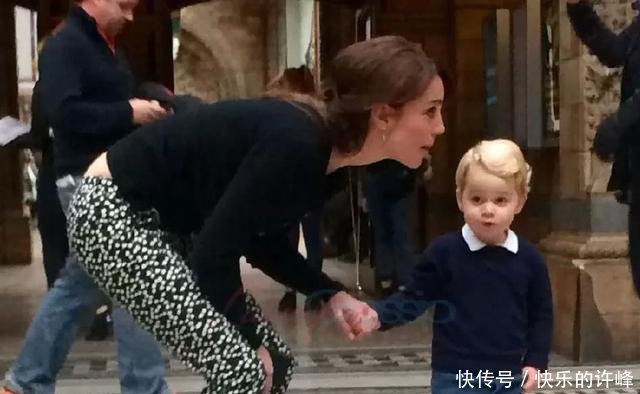 凯特王妃公众前后“两副面孔”带乔治时候的穿搭太土了吧