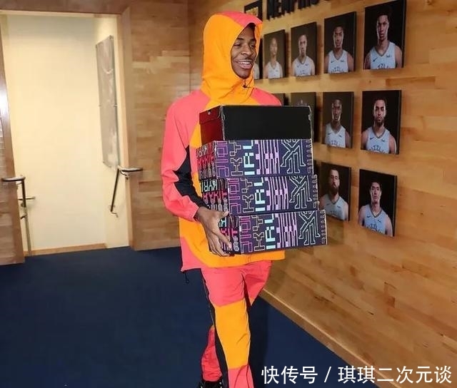 『球员』NBA球员上脚:欧文这赛季穿的球鞋,这些配色很有纪念意义!