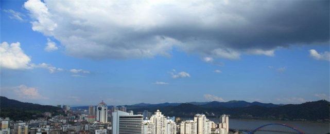 继柳州后，广西又一城市有望成为三线城市，不是北海和百色