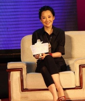 许晴最性感的身材照，图二韵味十足，图六看了让我着迷