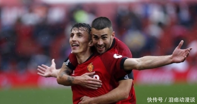 西甲大冷!降级区弱旅4-1意外吊打欧冠队,西班牙