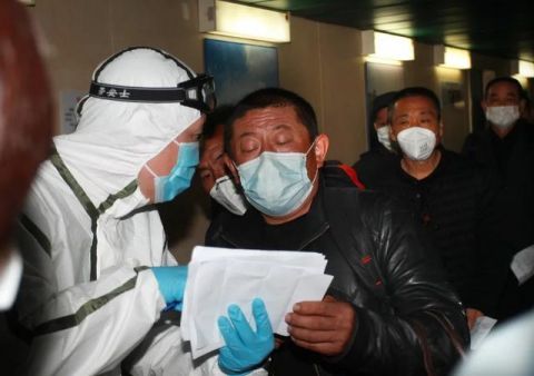  『武汉重点』专人专车！湖北旅客“点对点”服务