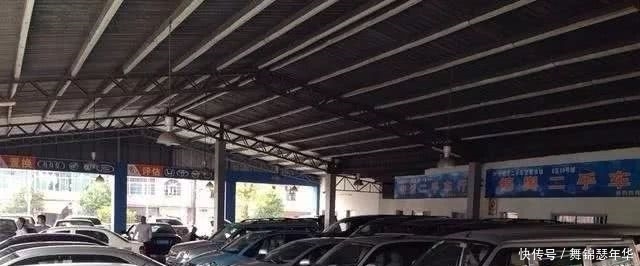 为何北京二手车堆积如山，千元一辆都无人问津，听听车贩子怎么说