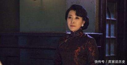 『选择』她与海清黄海波是同学,最红时选择结婚生子,如今40岁容颜依旧
