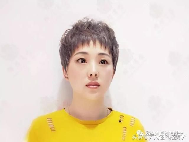 你的短发为什么不好看，可能就是因为头发不蓬松！