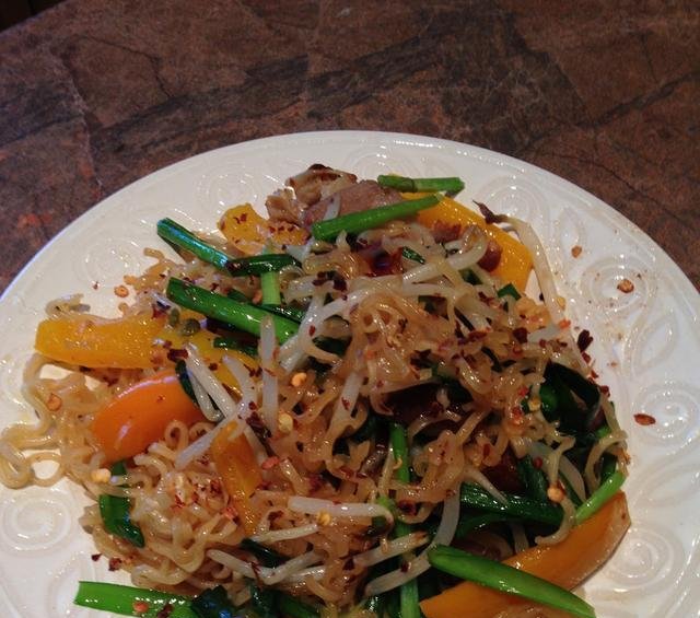 咸猪肉■腌制咸猪肉时,只放盐就错了!多放一点它,肉不长霉,放一年不坏