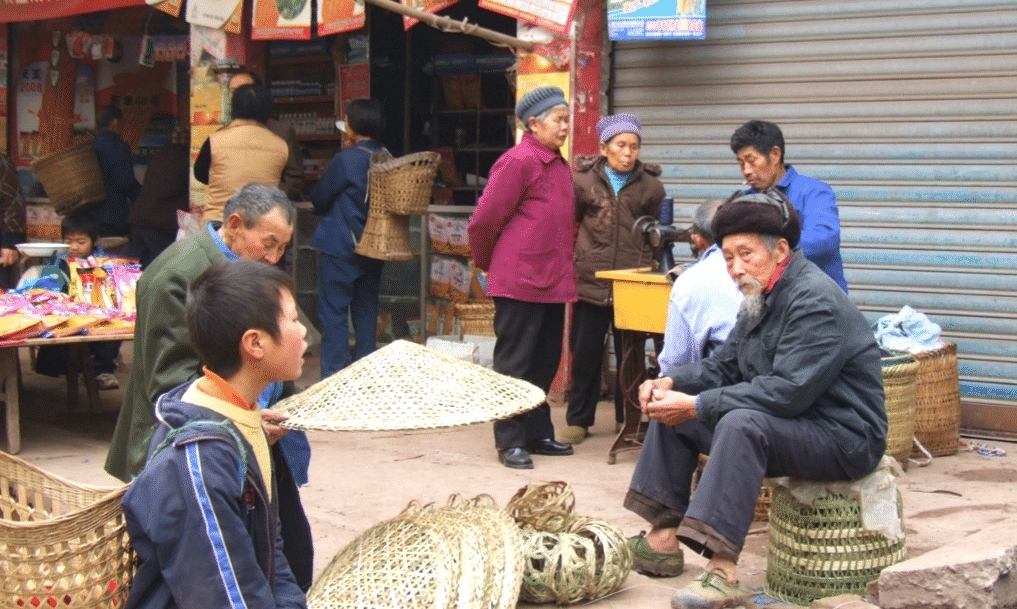  一代|若干年后，农村老一代农民相继老去，农村会变成啥样？