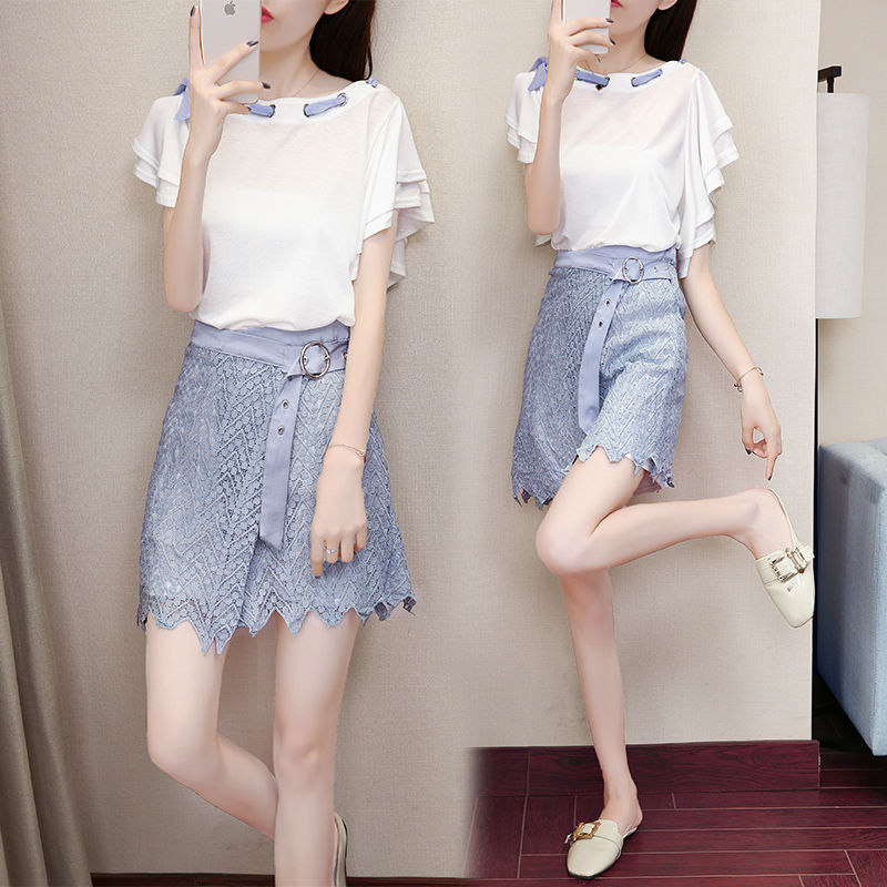 显气质的一款连衣裙，赚足回头率，充满了时尚优雅的美感