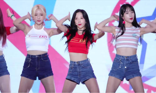 “大”胸的尴尬你不懂，穿衣难看？这件内衣来“帮”你