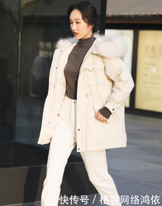 『爱情』街拍穿搭:如果爱情只是路过,又何必到此一游!
