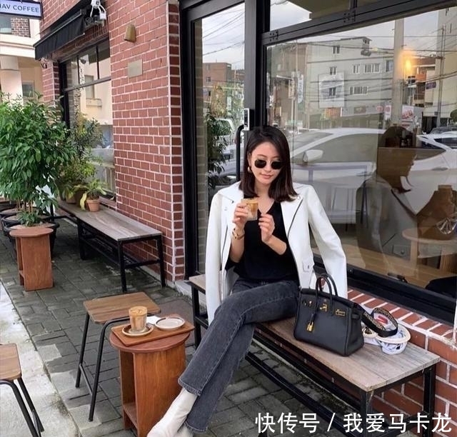 【时髦】“打底裤”已经失宠,春天“裤子+短靴”正当红,时髦精们都在穿