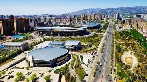  「城市」蒙古和内蒙古最大城市对比：差距到底有多大，现在差异巨大