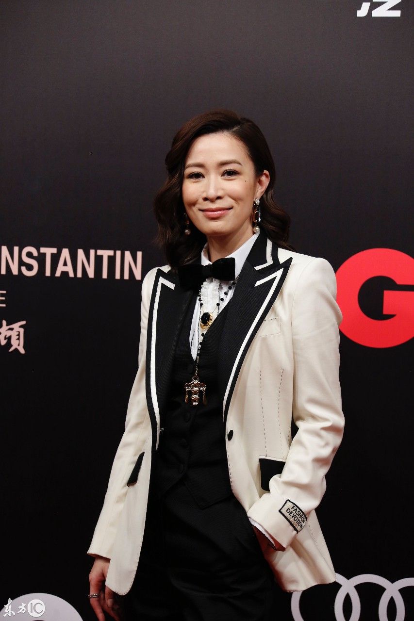 赵薇AngelaBaby杨子姗等众星出席活动，杨子姗这条牛仔裙很不错