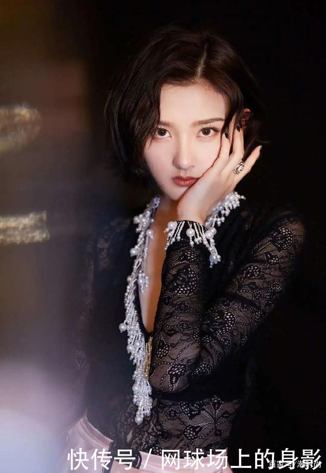 『感觉』2020刷屏的“心机穿搭”,穿上回头率200%,chic感满满!