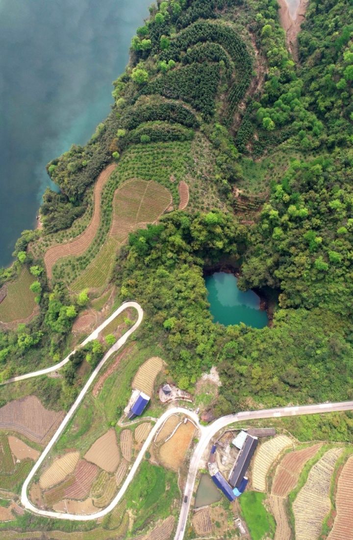  【成网】张家界茅岩河天然心湖成网红景点一天吸引网友超8000万人次