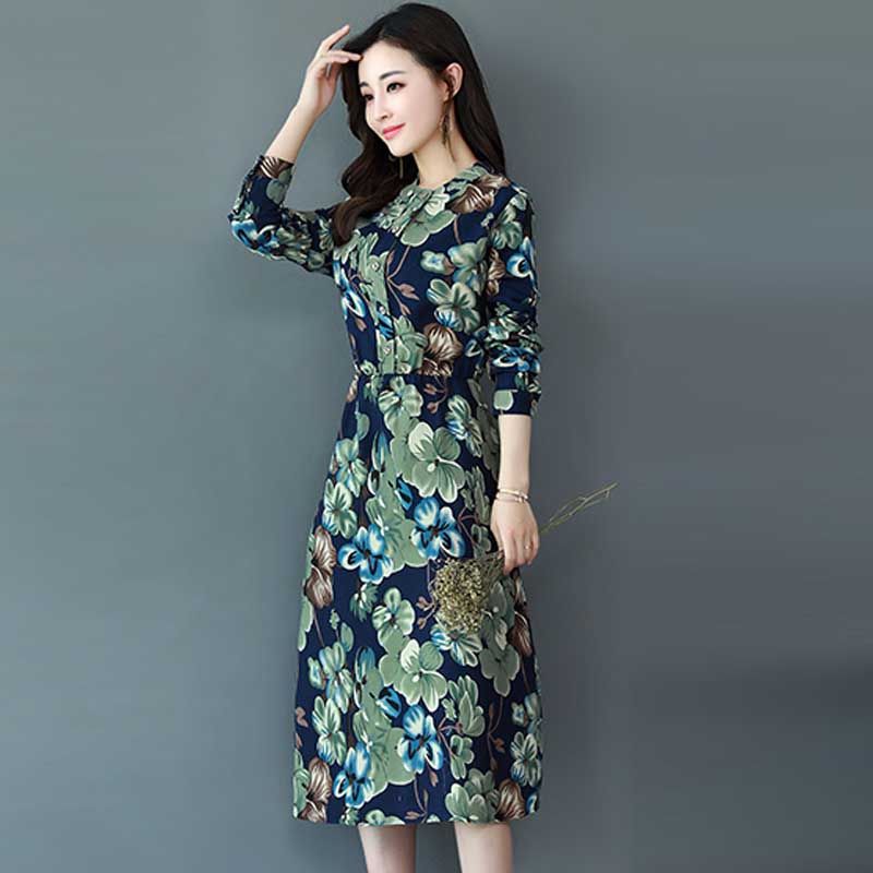 新出的秋装连衣裙，释放女性魅力，不止一点点的好看