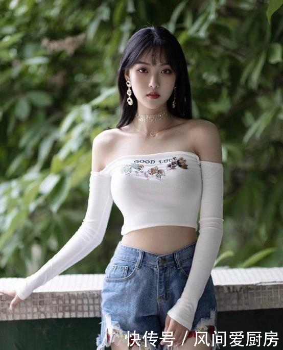  #优雅#优雅又高贵气质十足的小姐姐，优雅有灵动，美出天际