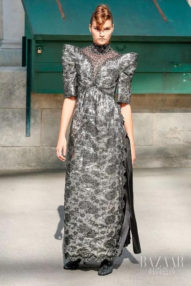 塞纳河倒映的Chanel高定,流淌的是左岸的旧时光