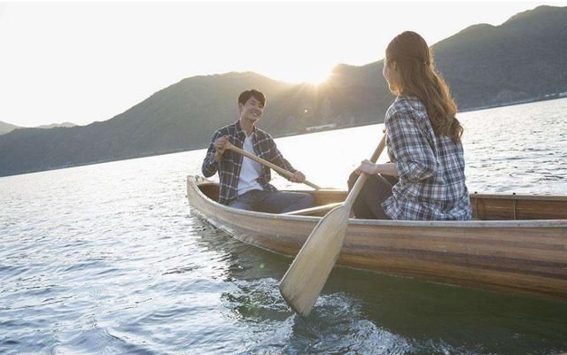 这位28岁的“老人”如何积攒了250000美元，计划在37岁退休