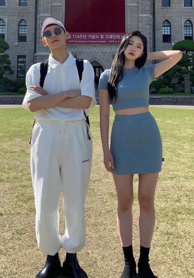  『情侣』适合情侣的春季穿搭，每一套都高级有范，和男朋友一起来种草吧