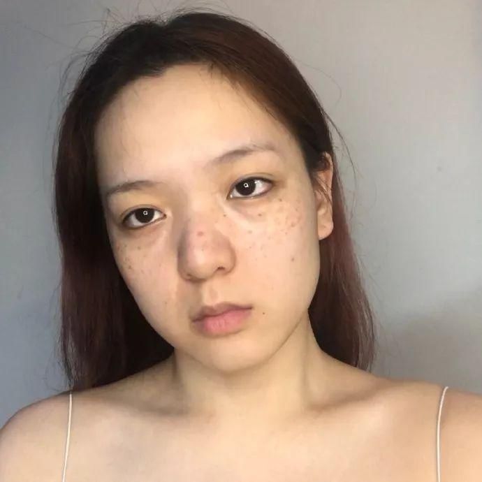  『女生』女生化妆后的迷之自信？简直不敢相信自己的眼睛，这就是整容吧！