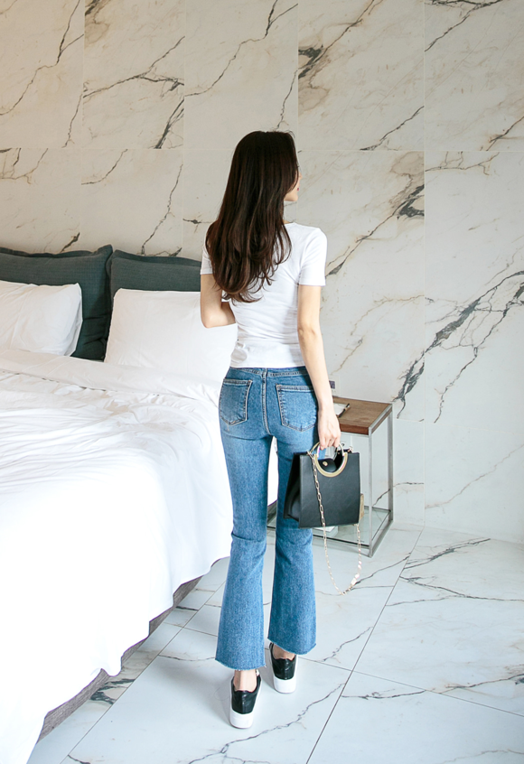 女神孙允珠，叛逆时尚版画艺术字母休闲衫