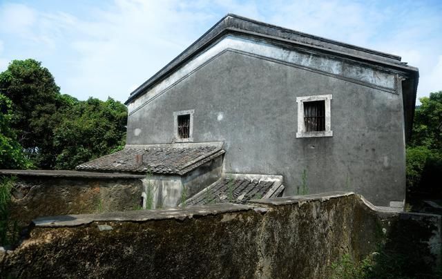 误入深圳大山深处无人村，村子荒芜人烟，一个人走在村子瘆得慌