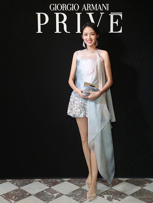 看了张梓琳穿平底鞋，才知道真正的“漫画腿”长什么样！