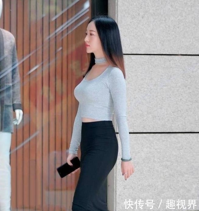 【身材】美女街拍:身材曼妙的小姐姐,修身搭配,别有一番风韵!