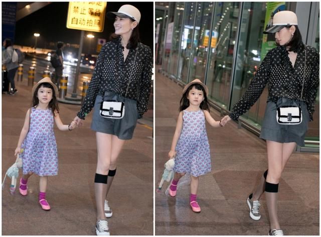 李丹妮和女儿演绎高段位亲子装，四岁萌娃气质一点不输超模妈妈
