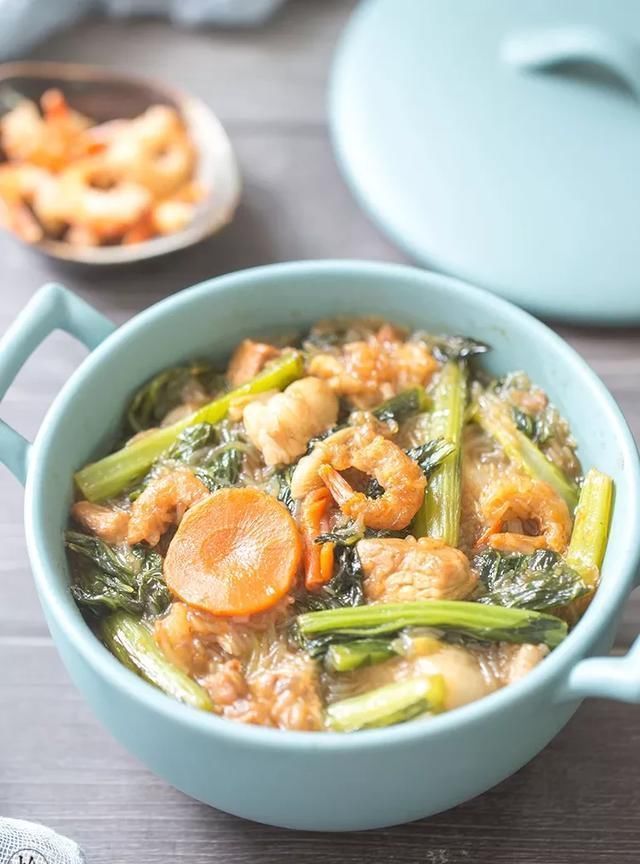  粉丝@【春菜海味粉丝煲】最爱这一煲，鲜甜味美最应季！