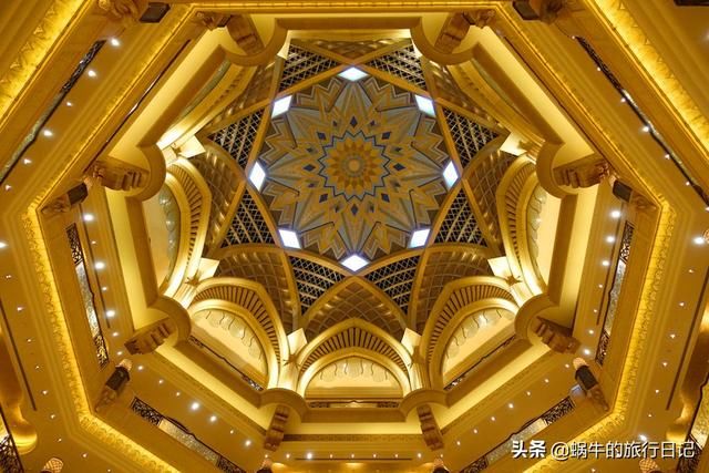 全球唯一的八星级酒店，耗资30亿美元打造，员工比客人还要多