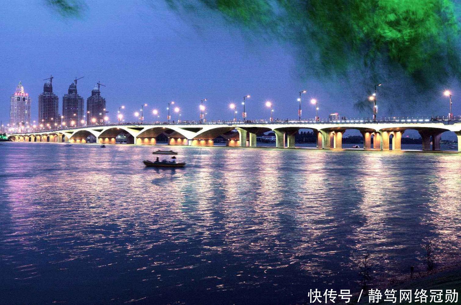 河南最“飘”的城市, 刚成为3线城市, 就有18个火车站还有机场
