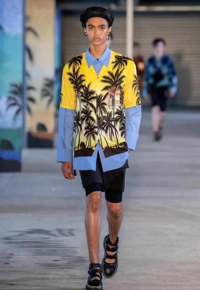  #解决#解决穿搭老大难 | 印花衬衣这么穿「花样男神」人人可