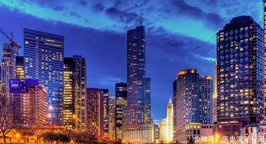  [地铁]日本游客：美国虽然是世界最发达国家，但这一点可比不上