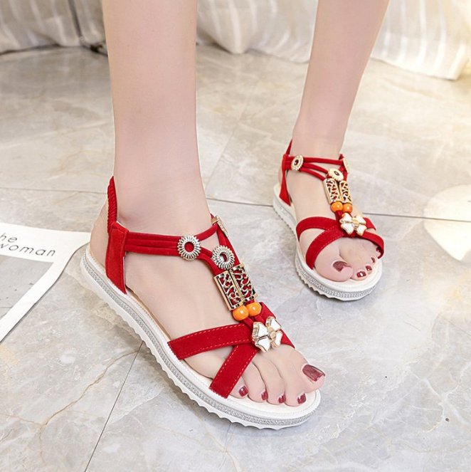 三伏天的女鞋真是个性，第2款配什么都好看，让你秒变时尚女神