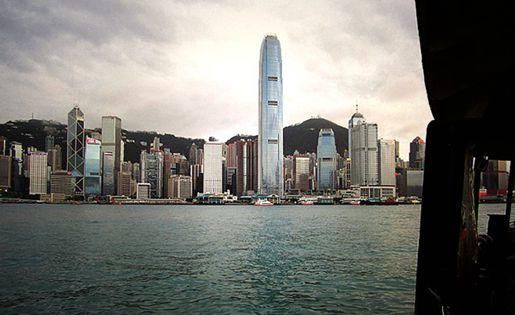  「黄金周」香港入境处：十一国庆黄金周首日访港内地旅客急挫六