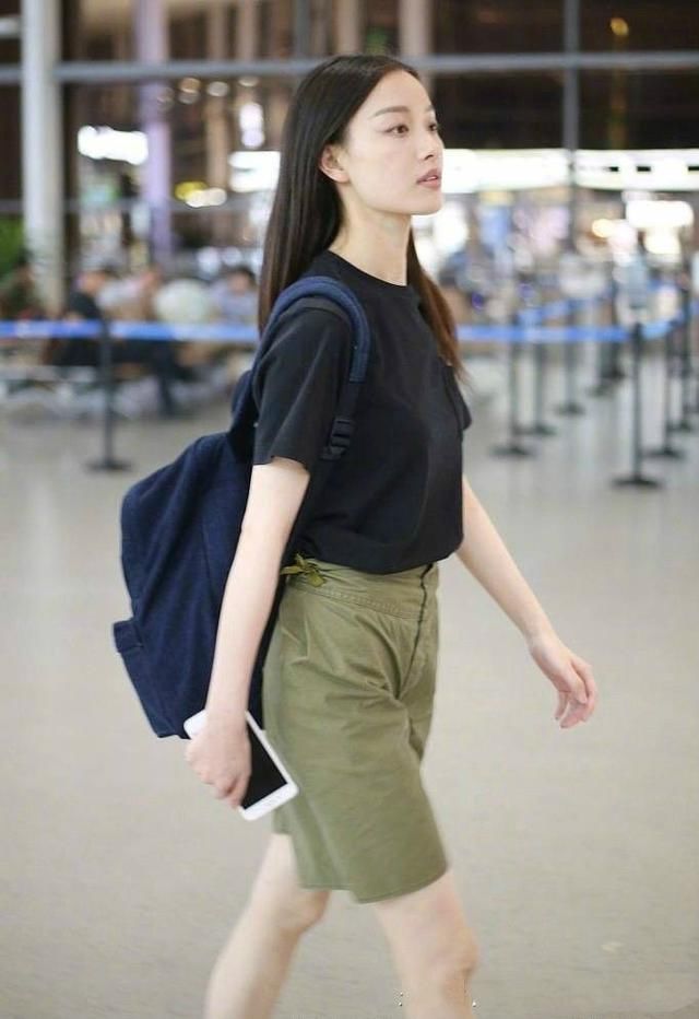 倪妮的淡紫色仙女裙现身，网友：胸都勒出腹肌了！