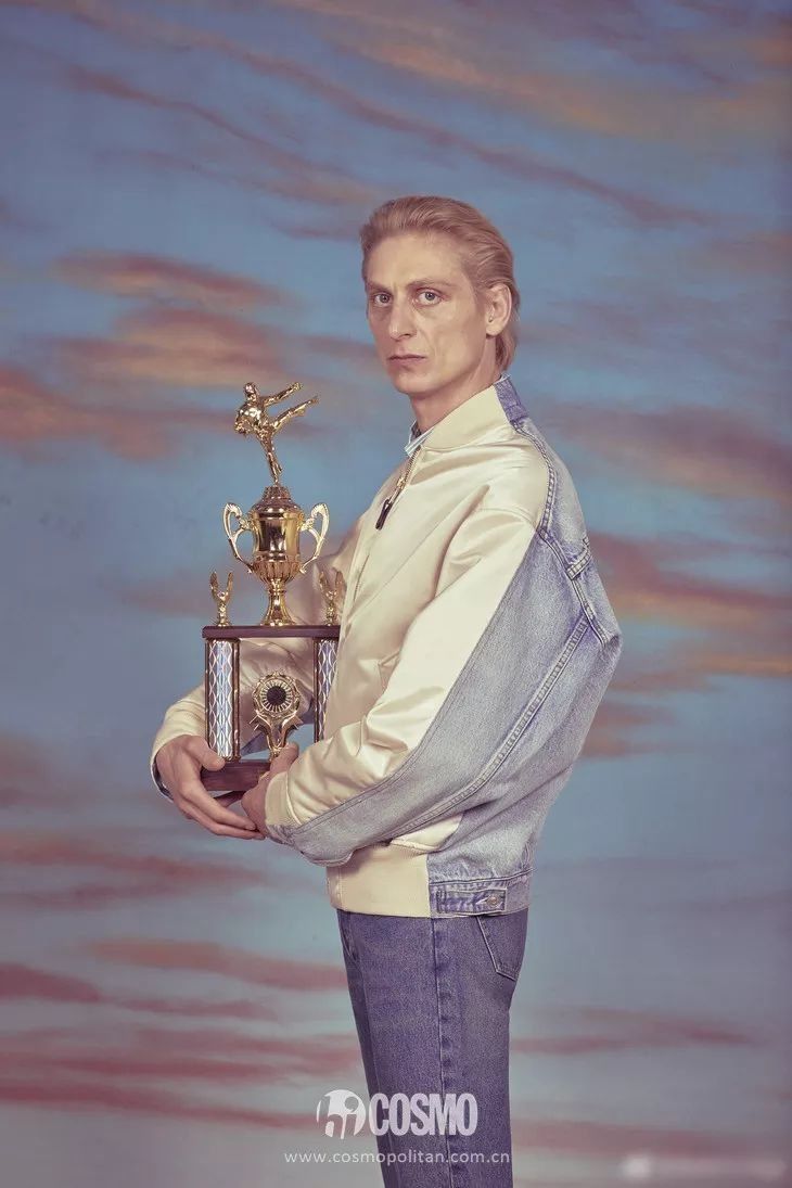 俄罗斯的时装可比足球好看多了，比如维特萌