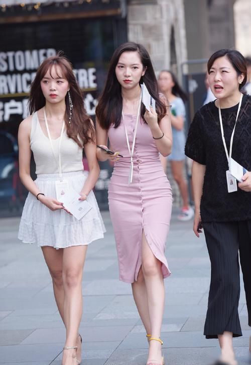  时尚女生们|初夏裙装穿搭，格外的清爽优雅，气质女生们都喜欢