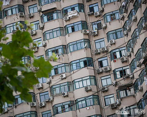 头顶上的安全 | “空调外机密集第一楼”，谁也不知道，它什么时