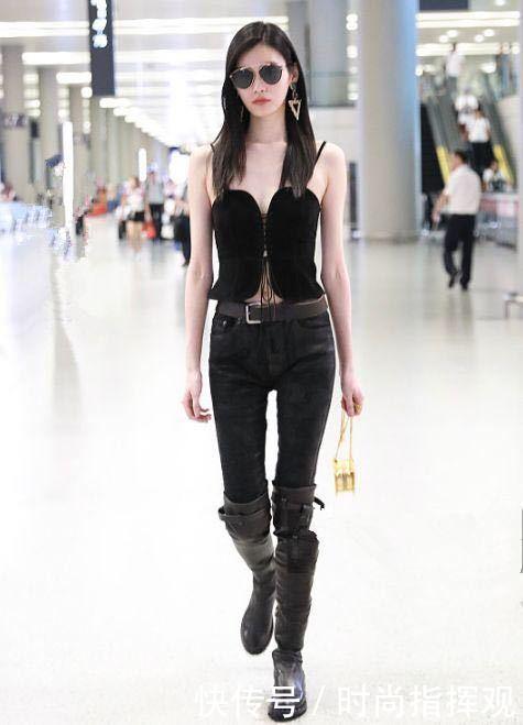 超模奚梦瑶刚换下马丁靴，可又穿上过膝长靴了，真的不热吗？