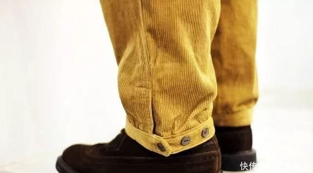 服饰:一条“普通”的灯芯绒裤,成功吸了跨年女孩子的目光