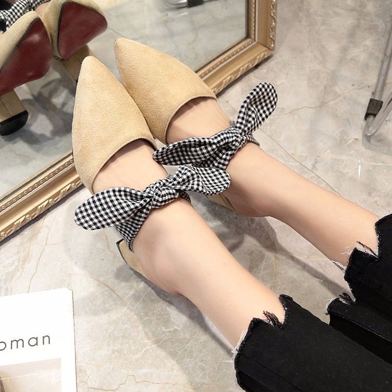 别再穿10几块的“地摊拖鞋”了，今年流行这样的，穿着你更气质