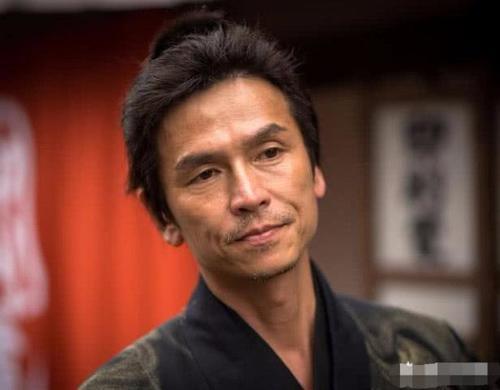 中国、韩国、日本男人站在一块，为什么一眼就能认出来？来看看