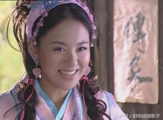 戴爱心耳环的古装女子，胡静素雅、范文芳婉约、沈傲君很时髦