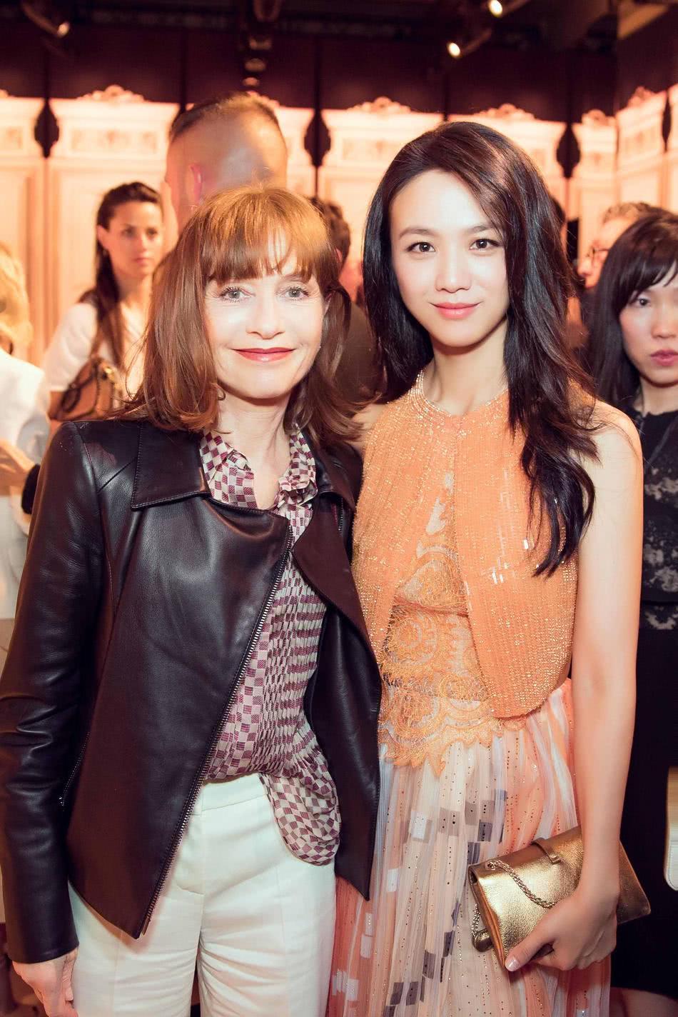 本以为刘诗诗的橘色礼服是全世界, 当看到汤唯, 我呆了!