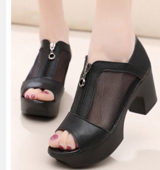 70后笑了!让人赞不绝口的新款女鞋终于上新了，柔软舒适不累脚