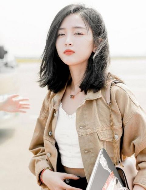  「哪吒头」发型师透露：女生常留“这4种”发型，发际线容易后移，赶紧换吧