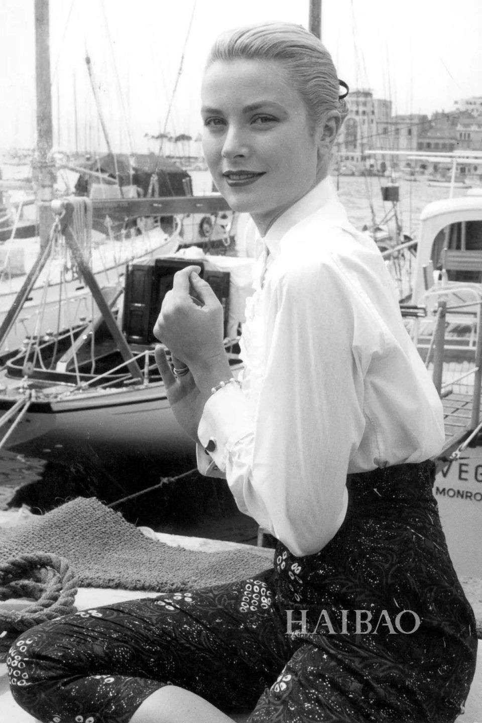 惊讶| 外国皇室不流行宫斗，王妃们比的是这些细节谁更时尚!